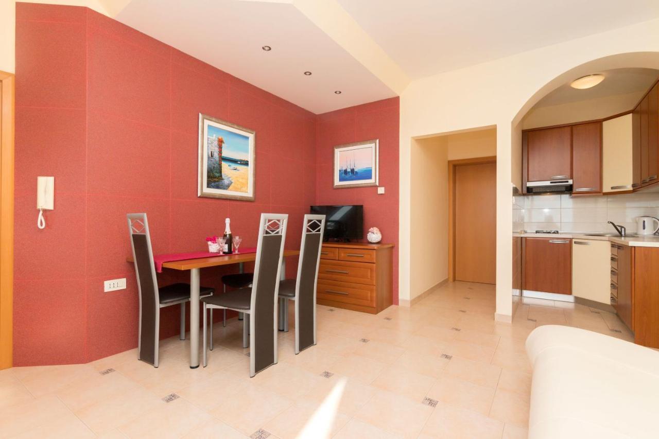 Apartments Villa Adore Ičići Esterno foto