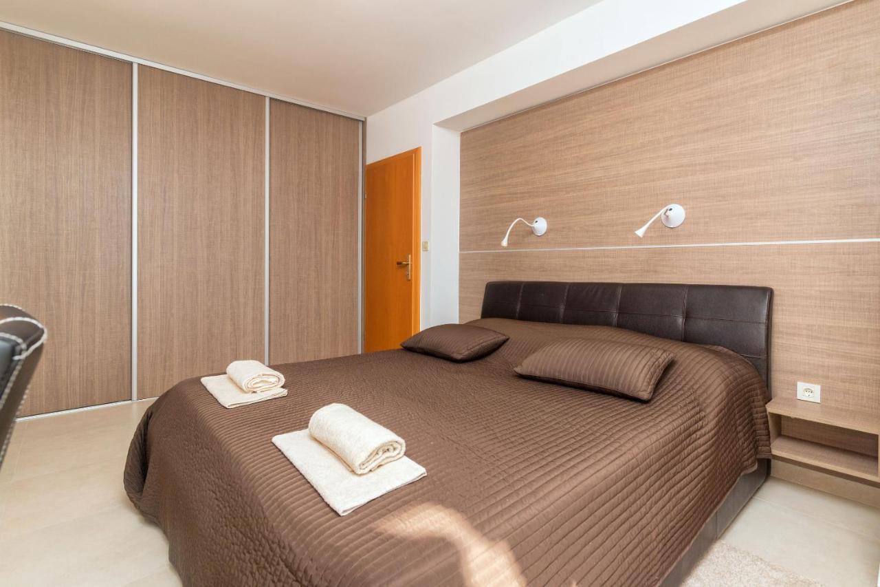 Apartments Villa Adore Ičići Esterno foto